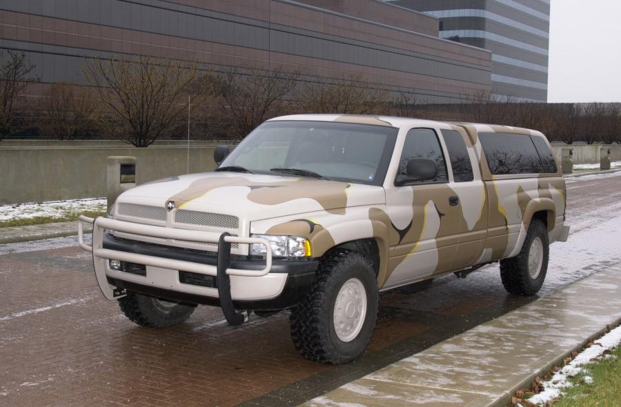 Dodge Ram 2500 COMBATT HEV Quad Cab '2002